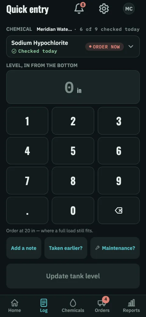 Log in the demo: a tank chosen, its last reading, and the keypad for entering the new level